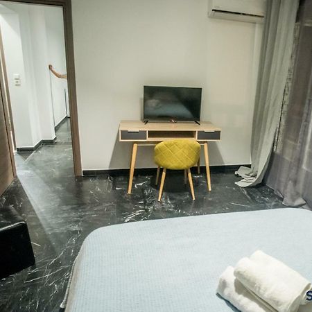 Explore Greece From Bright City Centre Apartment คัลกิดา ภายนอก รูปภาพ